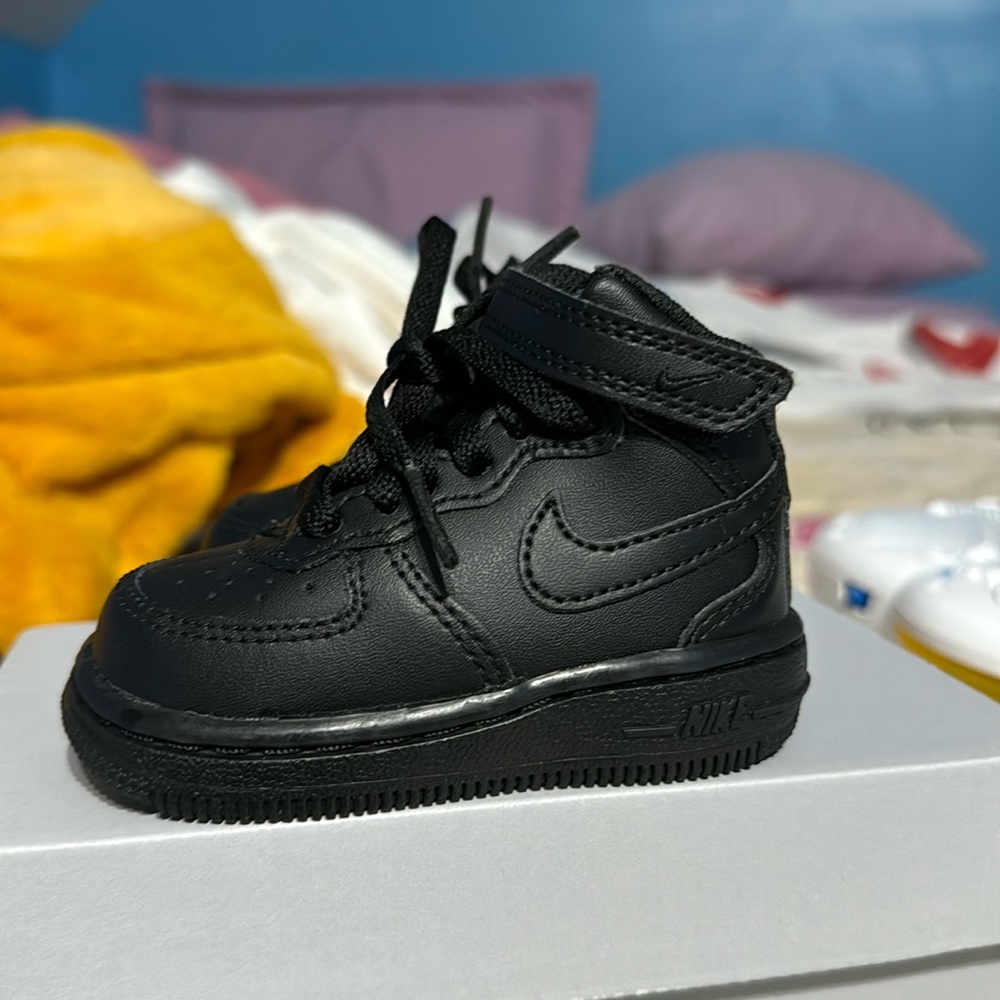 Force 1 Mid Le